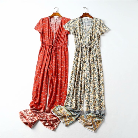 Boho gypsy Red floral v neck wide leg jumpsuit - Picture 5 of 9